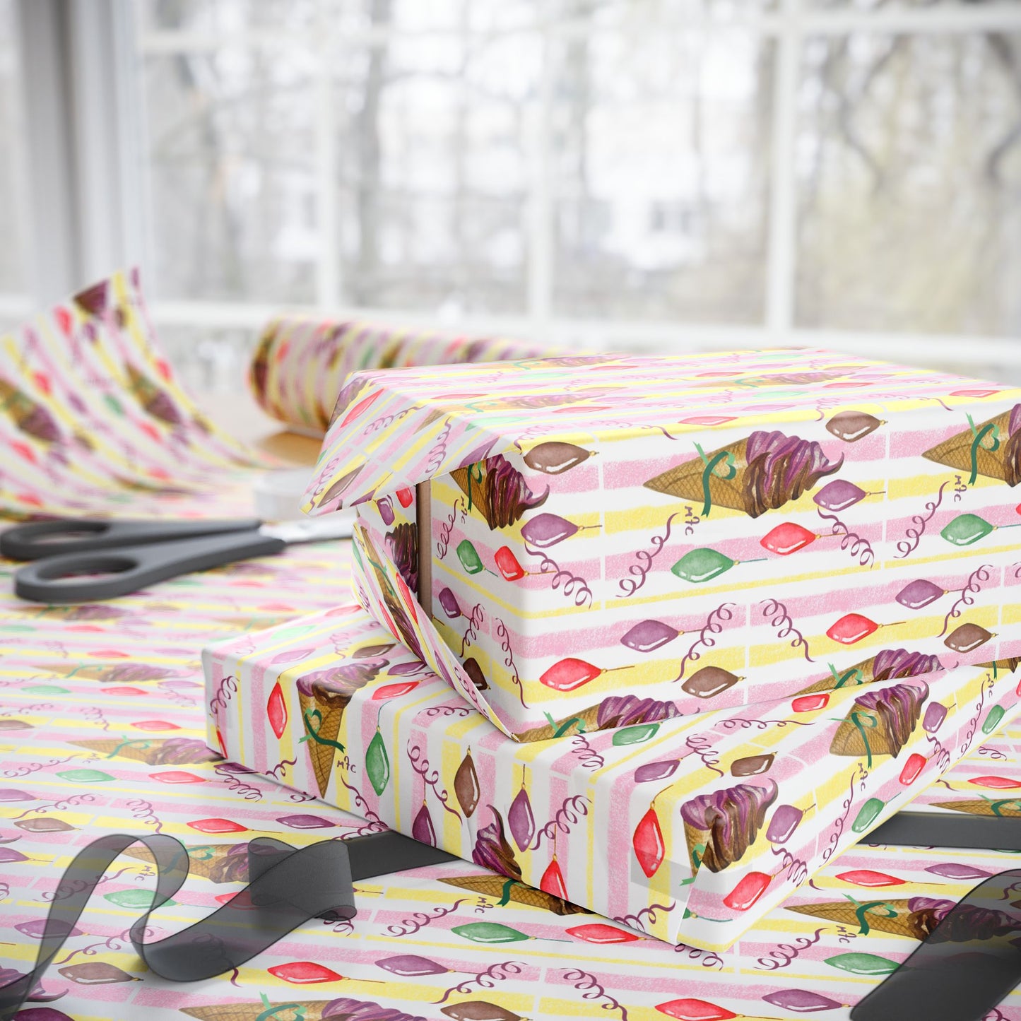 Vintage-Style Ice Cream Cone Christmas Wrapping Paper